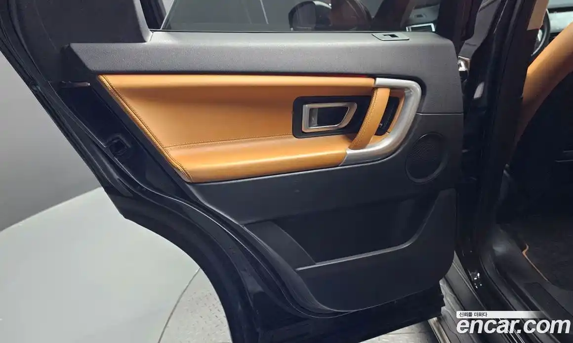Land Rover Discovery Sport 2018 2.0 гидро в Москве № 1914852, фото 15