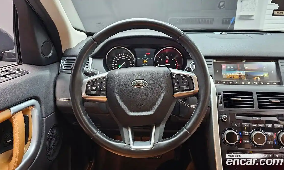 Land Rover Discovery Sport 2018 2.0 гидро в Москве № 1914852, фото 19