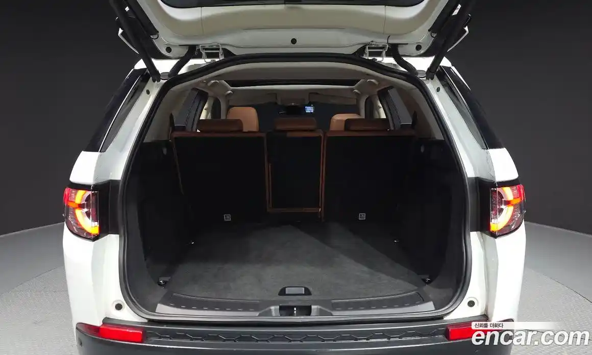 Land Rover Discovery Sport 2015 2.2 гидро в Москве № 1915060, фото 20