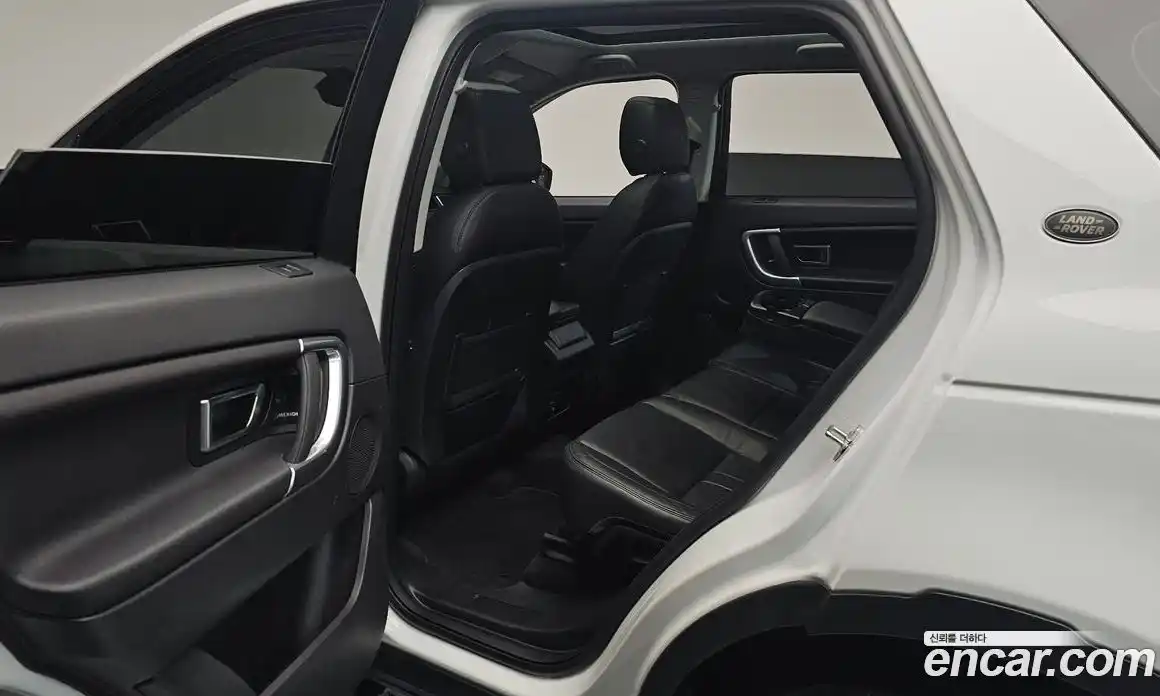 Land Rover Discovery Sport 2019 2.0 гидро в Москве № 1915130, фото 11