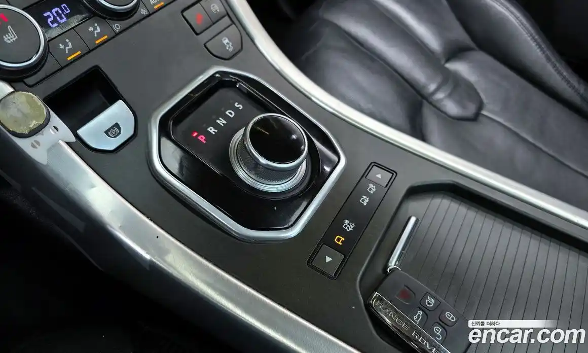 Land Rover Range-Rover Evoque 2015 2.2 гидро в Москве № 1915186, фото 9