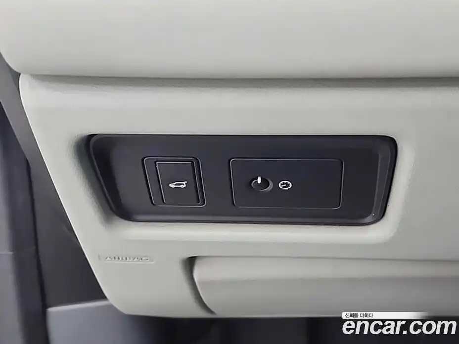 Land Rover Discovery Sport 2017 2.0 гидро в Москве № 1915510, фото 17