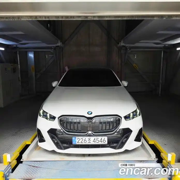 BMW 5-Series 2024 2.0 гидро в Москве № 1915823, фото 3