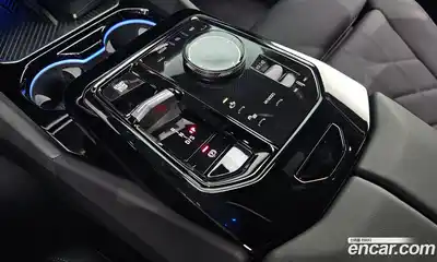 BMW 5-Series 2025 2.0 гидро в Москве № 1915934, миниатюра 12