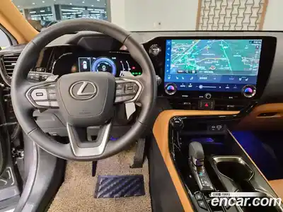Lexus NX 2025 2.5 вариатор в Москве № 1917176, миниатюра 12