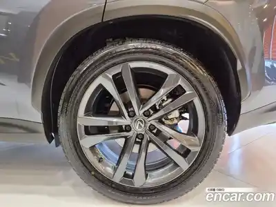 Lexus NX 2025 2.5 вариатор в Москве № 1917176, миниатюра 6