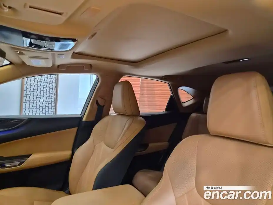Lexus NX 2025 2.5 вариатор в Москве № 1917176, фото 8