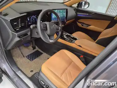 Lexus NX 2025 2.5 вариатор в Москве № 1917176, миниатюра 9