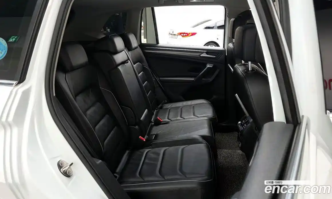 Volkswagen Tiguan 2020 2.0 гидро в Москве № 1917432, фото 17