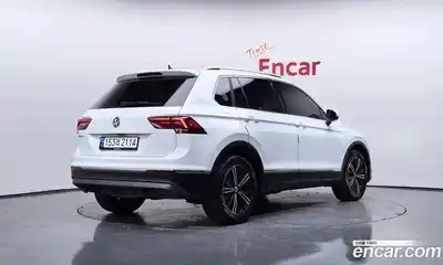 Volkswagen Tiguan 2020 2.0 гидро в Москве № 1917432, миниатюра 2