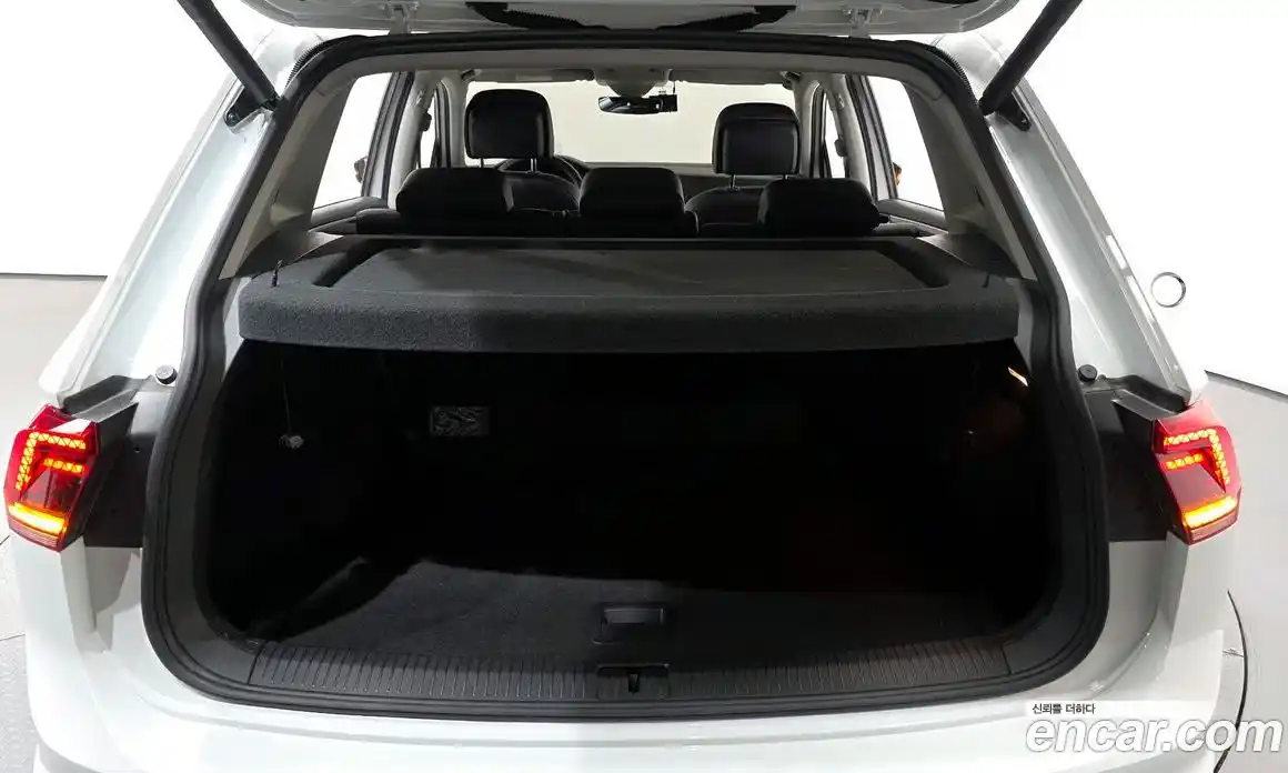 Volkswagen Tiguan 2020 2.0 гидро в Москве № 1917432, фото 24
