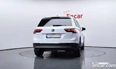 Volkswagen Tiguan 2020 2.0 гидро в Москве № 1917432, миниатюра 4