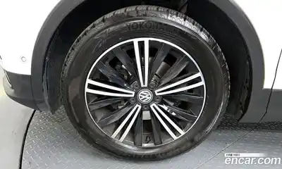 Volkswagen Tiguan 2020 2.0 гидро в Москве № 1917432, миниатюра 5