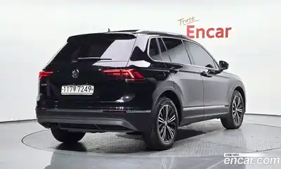 Volkswagen Tiguan, 2020