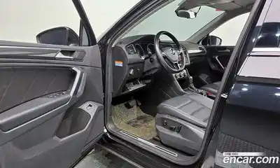 Volkswagen Tiguan 2020 2.0 гидро в Москве № 1918007, миниатюра 12