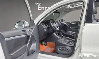 Volkswagen Tiguan 2012 2.0 гидро в Москве № 1918195, миниатюра 12
