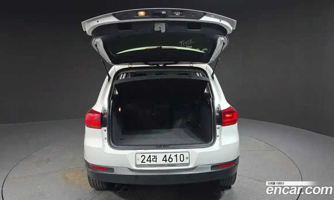 Volkswagen Tiguan 2012 2.0 гидро в Москве № 1918195, фото 20