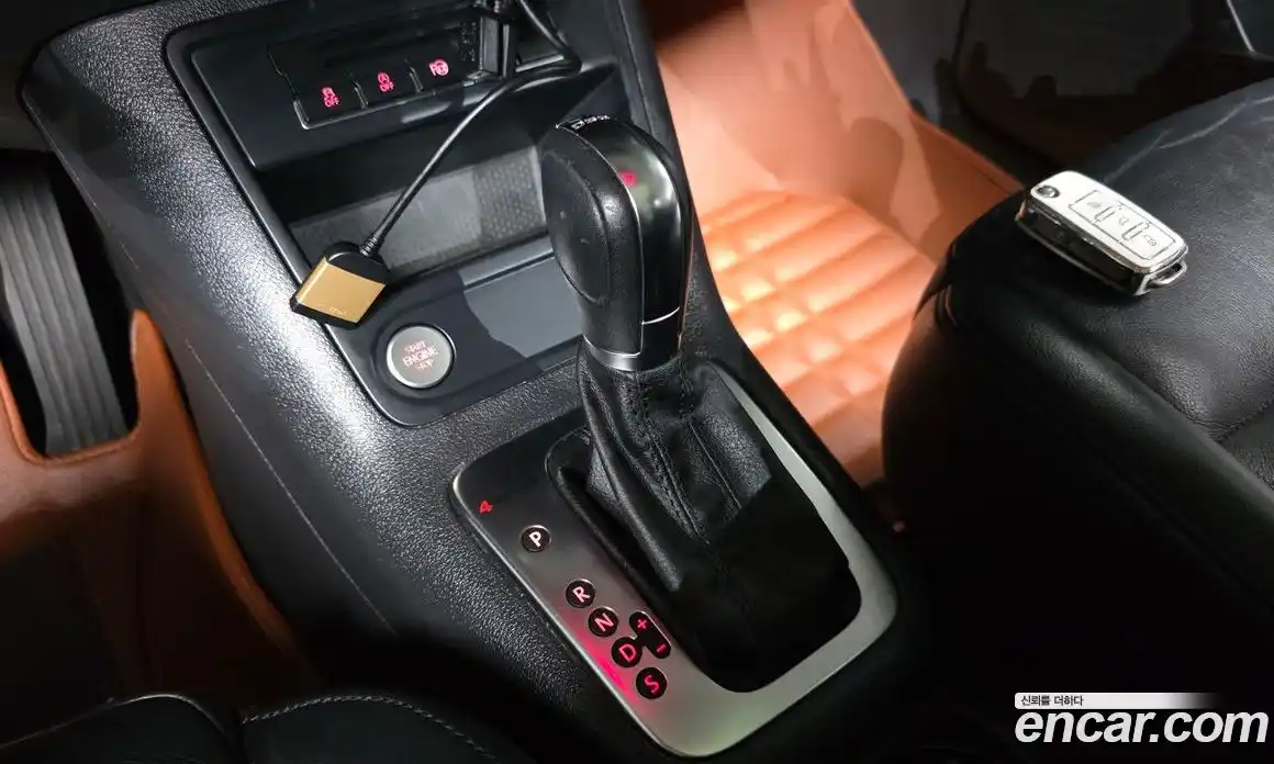 Volkswagen Tiguan 2012 2.0 гидро в Москве № 1918195, фото 9