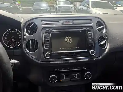 Volkswagen Tiguan 2013 2.0 гидро в Москве № 1918706, миниатюра 3