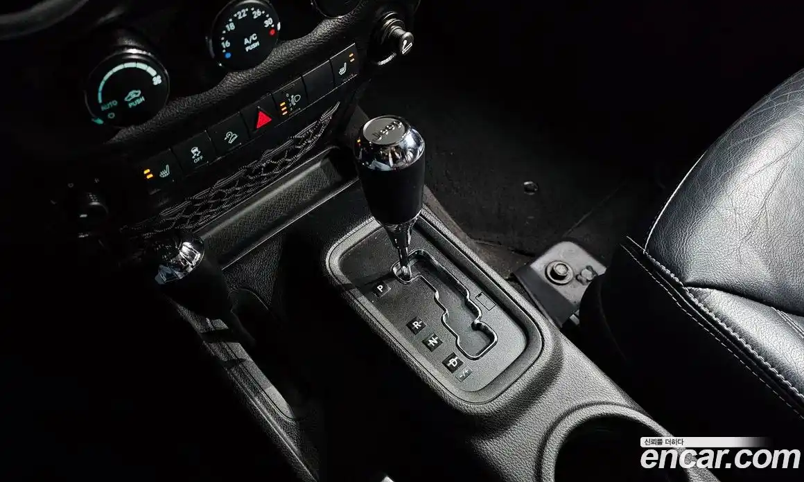 Jeep Wrangler 2013 2.8 гидро в Москве № 1919295, фото 9