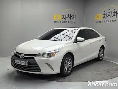 Toyota Camry, 2016