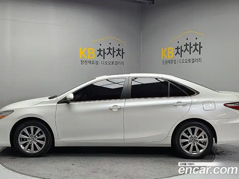 Toyota Camry 2016 2.5 гидро в Москве № 1919730, фото 8