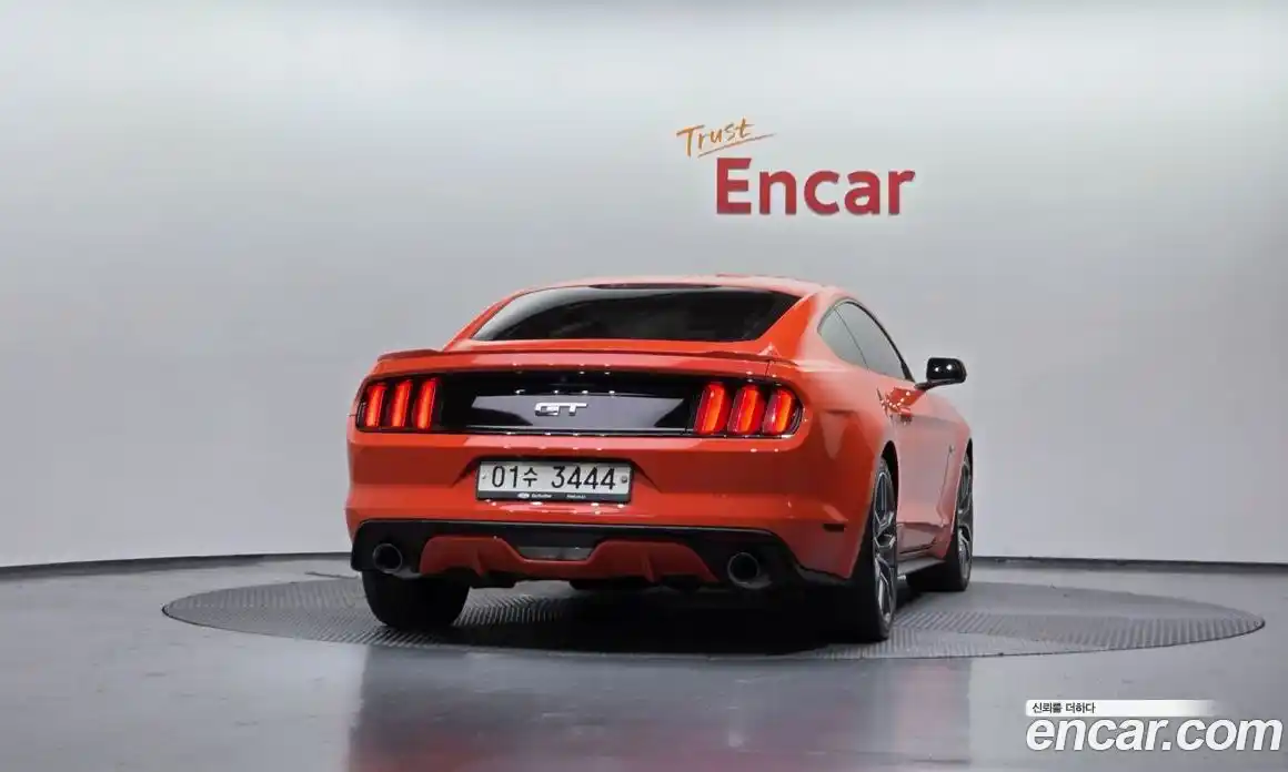 Ford Mustang 2015 5.0 гидро в Москве № 1920438, фото 4
