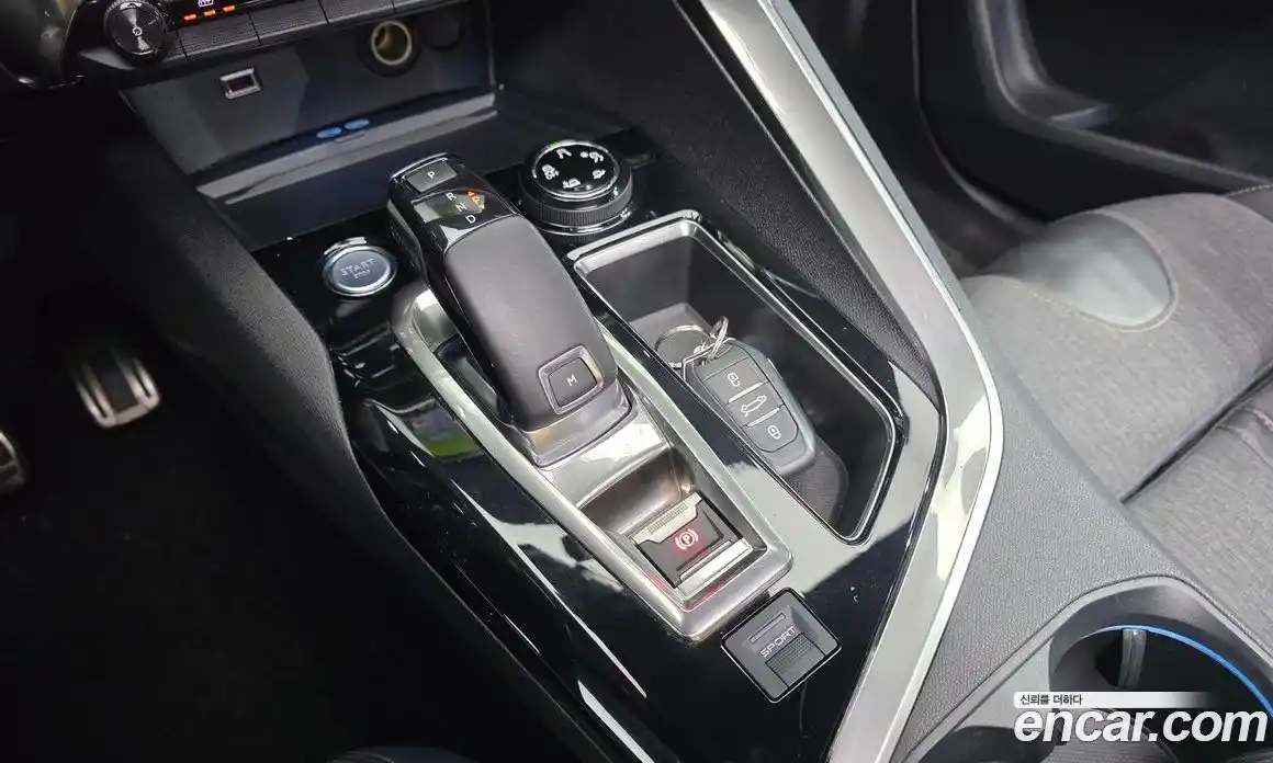 Peugeot 3008 2017 1.6 гидро в Москве, фото 9