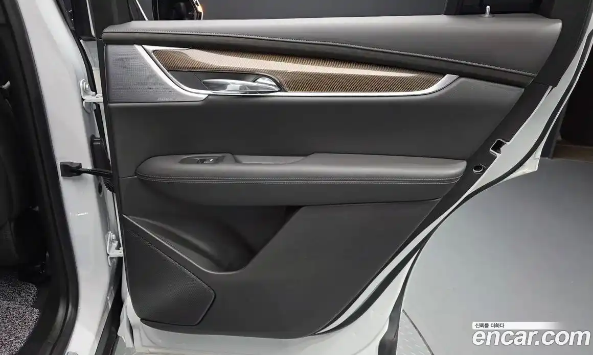 Cadillac XT6 2023 3.6 гидро в Москве № 1921823, фото 34