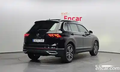 Volkswagen Tiguan 2023 2.0 гидро в Москве № 214960, миниатюра 2