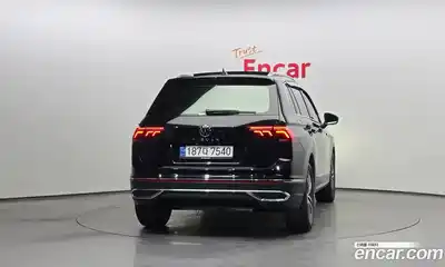 Volkswagen Tiguan 2023 2.0 гидро в Москве № 214960, миниатюра 4
