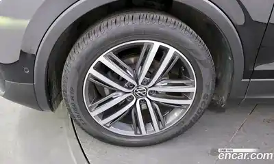 Volkswagen Tiguan 2023 2.0 гидро в Москве № 214960, миниатюра 5