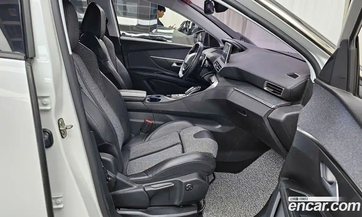 Peugeot 5008 2018 1.5 гидро в Москве, фото 11