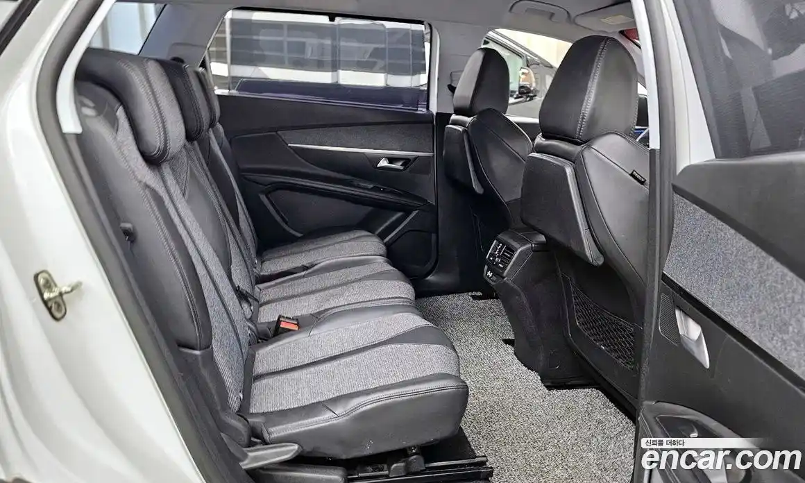 Peugeot 5008 2018 1.5 гидро в Москве, фото 12