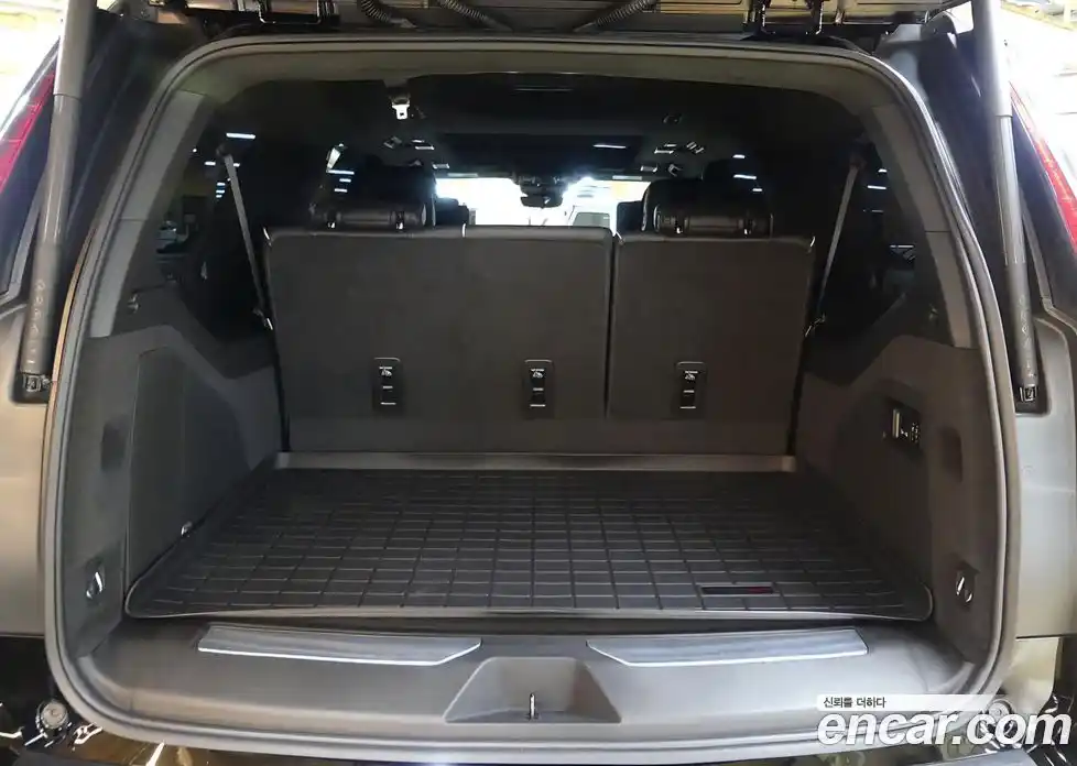 Cadillac Escalade 2021 6.2 гидро в Москве № 256525, фото 4