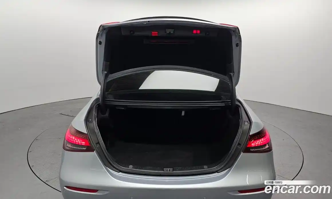 Mercedes-Benz E-Class 2021 2.0 гидро, фото 20