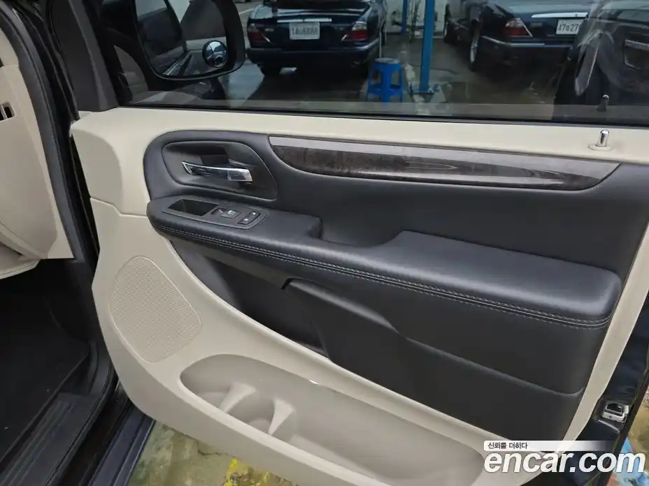 Dodge Grand Caravan 2019 3.6 гидро в Москве № 384757, фото 16