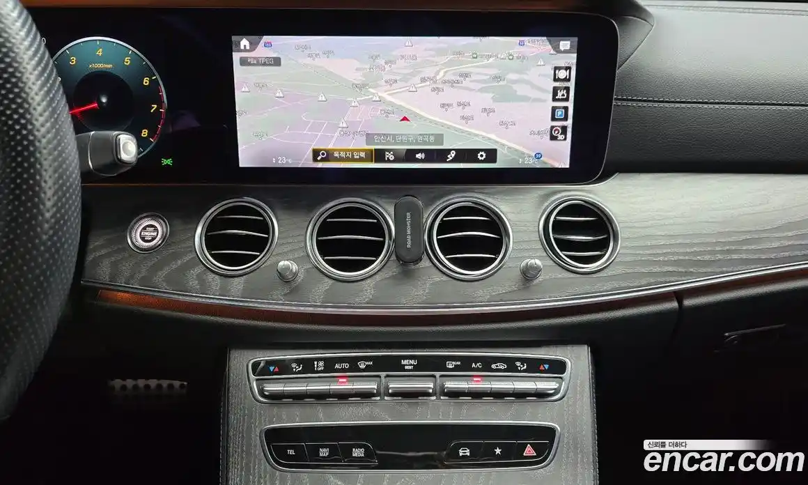 Mercedes-Benz E-Class 2021 2.0 гидро, фото 16