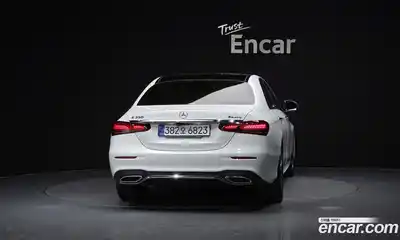 Mercedes-Benz E-Class 2021 2.0 гидро, миниатюра 4