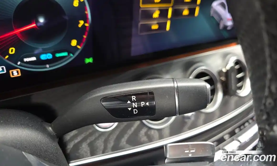 Mercedes-Benz E-Class 2021 2.0 гидро, фото 9
