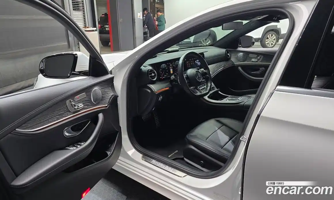 Mercedes-Benz E-Class 2021 2.0 гидро, фото 10