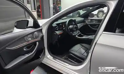 Mercedes-Benz E-Class 2021 2.0 гидро, миниатюра 10