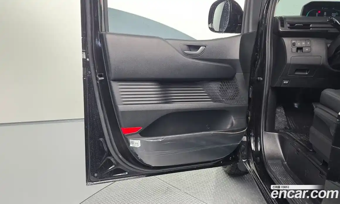 Hyundai Staria 2025 1.6 гидро в Москве № 1244530, фото 15