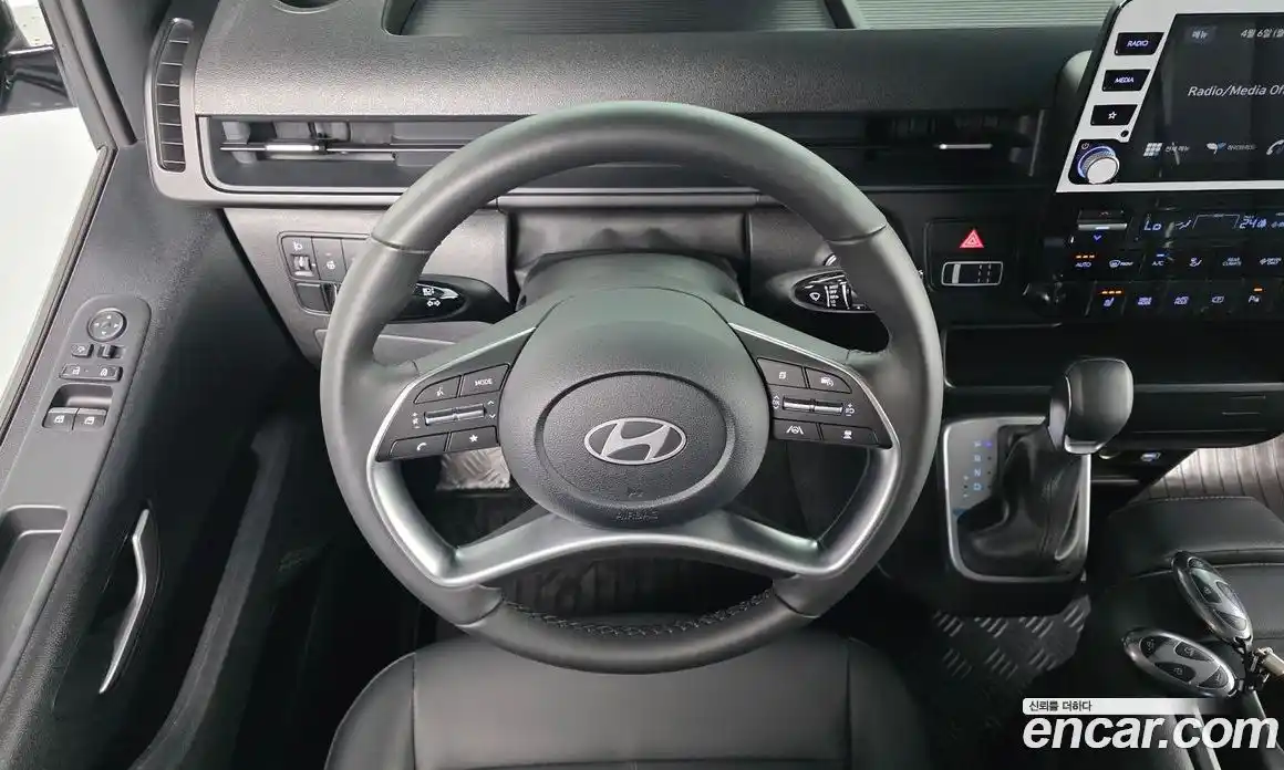Hyundai Staria 2025 1.6 гидро в Москве № 1244530, фото 19