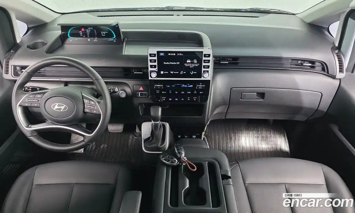 Hyundai Staria 2025 1.6 гидро в Москве № 1244530, фото 10