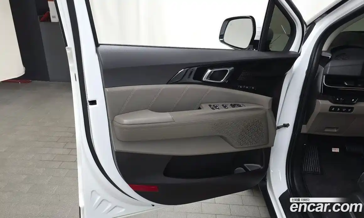 Kia Canival 2024 1.6 гидро в Москве, фото 14