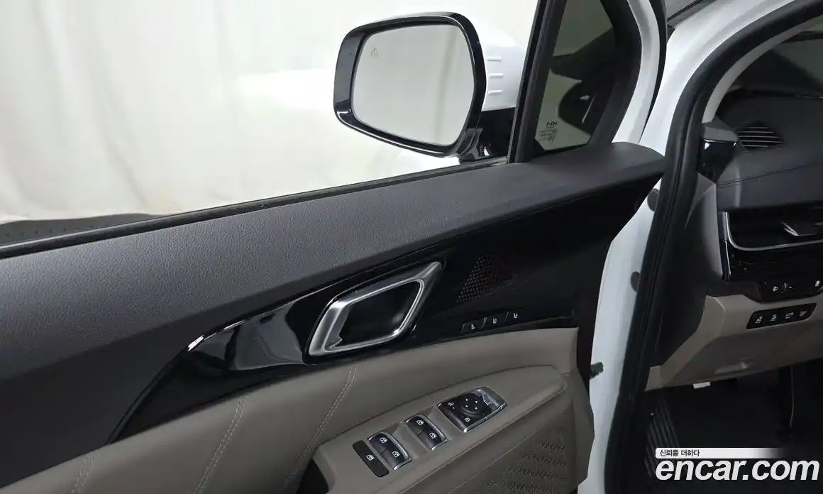 Kia Canival 2024 1.6 гидро в Москве, фото 28