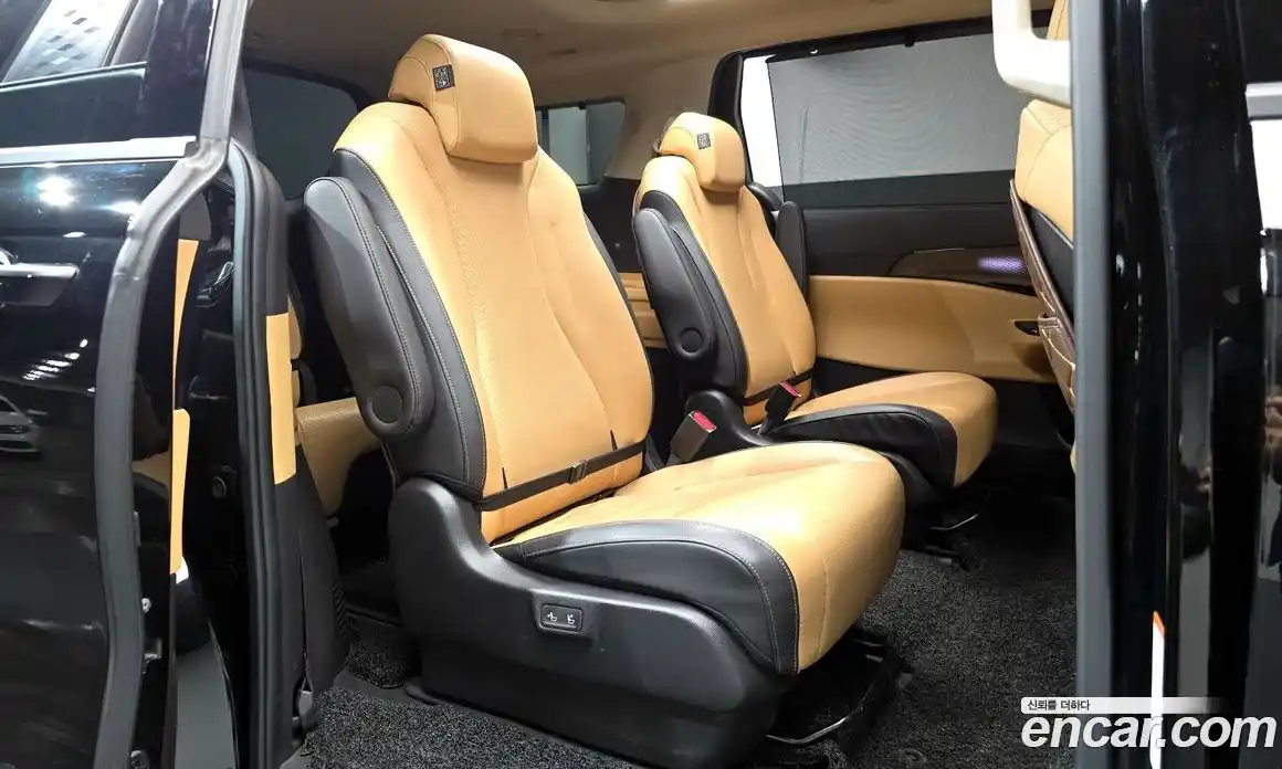 Kia Canival 2021 2.2 гидро в Москве, фото 17