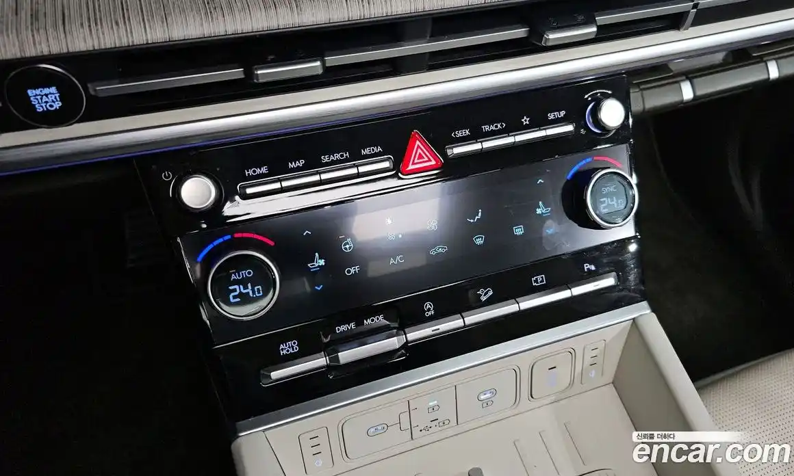 Hyundai Santa Fe 2023 2.5 гидро в Москве № 1277955, фото 31