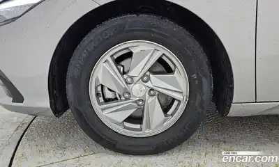 Hyundai Avante 2023 1.6 гидро в Москве № 1278117, миниатюра 5